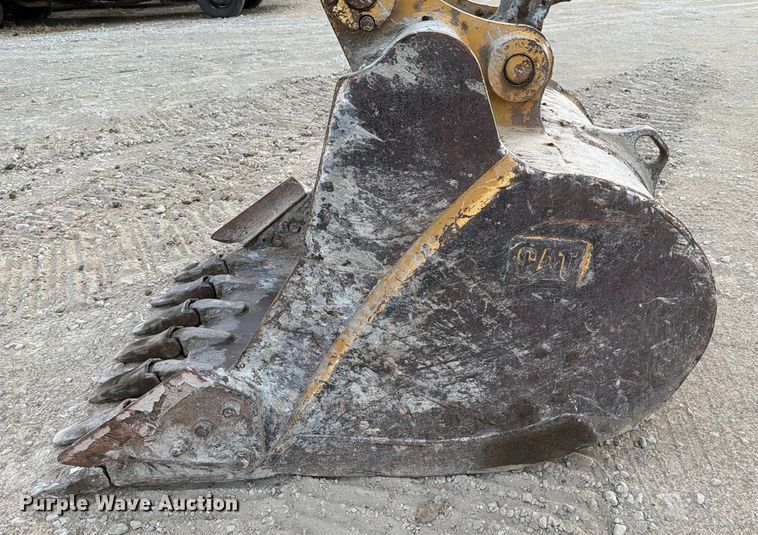 image for item ED5015 2015 Caterpillar 320E LRR excavator