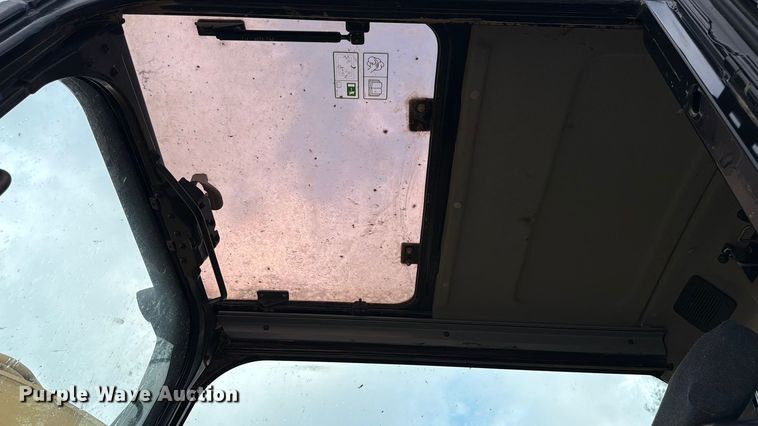 image for item ED5015 2015 Caterpillar 320E LRR excavator