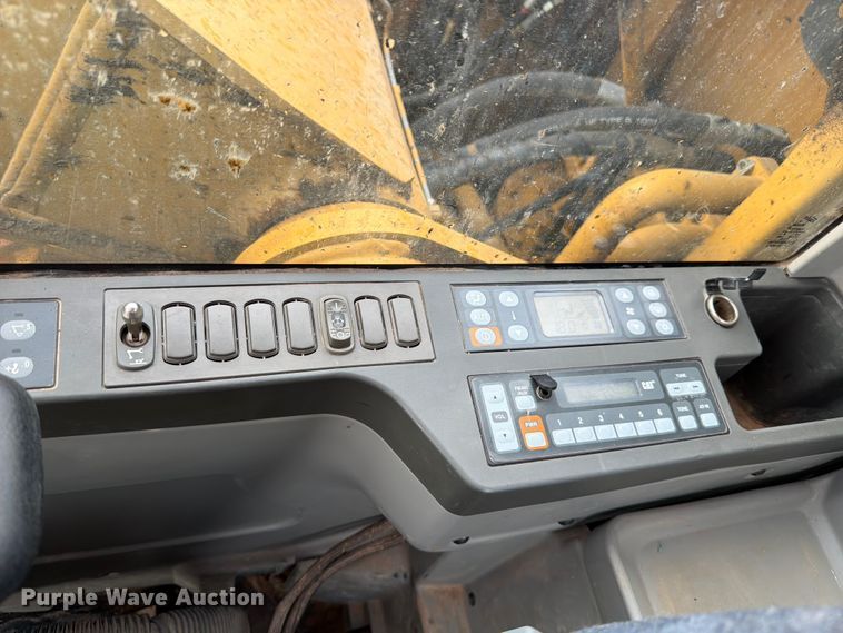 image for item ED5015 2015 Caterpillar 320E LRR excavator