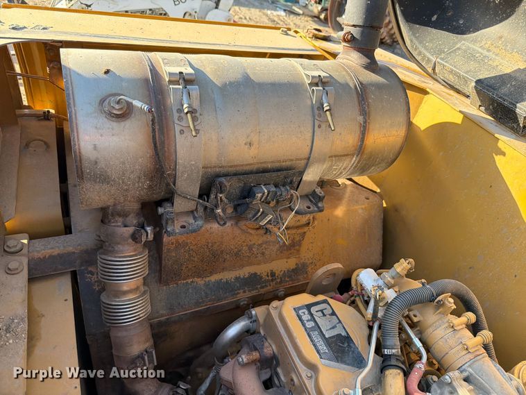 image for item ED5015 2015 Caterpillar 320E LRR excavator