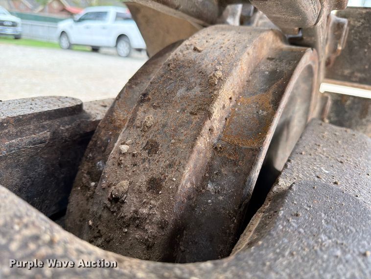 image for item ED5015 2015 Caterpillar 320E LRR excavator