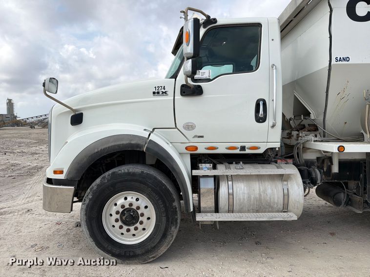 image for item ED5016 2022 International HX620 volumetric concrete mixer truck