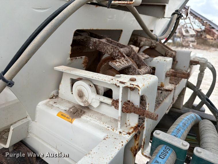 image for item ED5016 2022 International HX620 volumetric concrete mixer truck