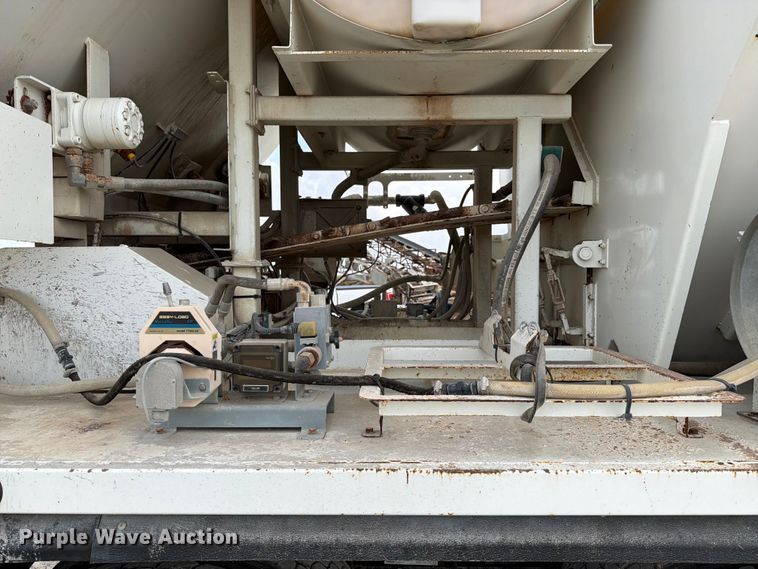 image for item ED5016 2022 International HX620 volumetric concrete mixer truck