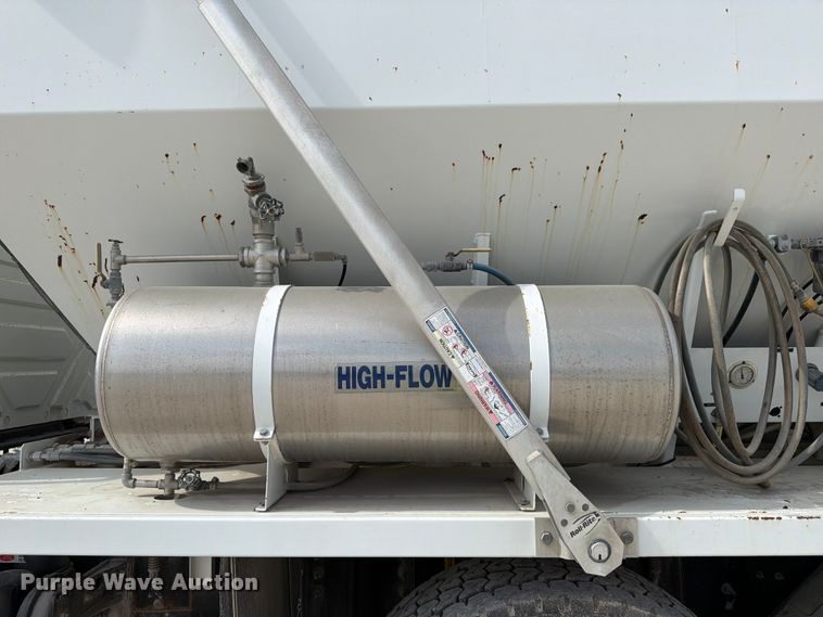 image for item ED5016 2022 International HX620 volumetric concrete mixer truck