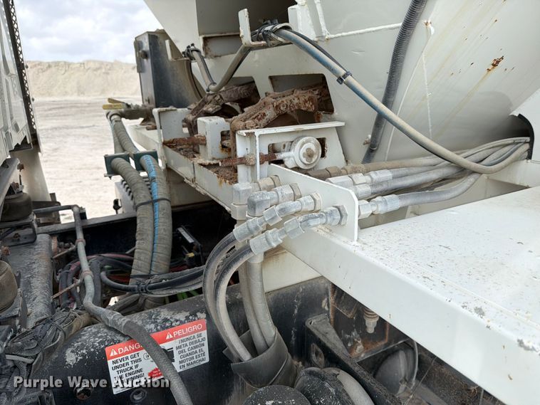 image for item ED5016 2022 International HX620 volumetric concrete mixer truck