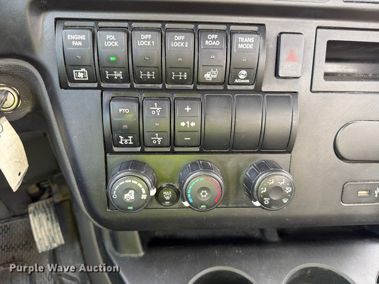 image for item ED5016 2022 International HX620 volumetric concrete mixer truck