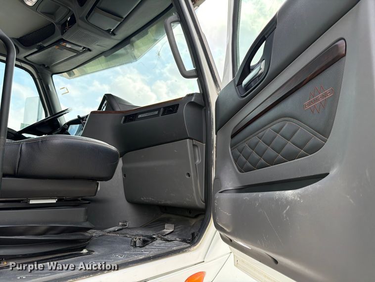 image for item ED5016 2022 International HX620 volumetric concrete mixer truck