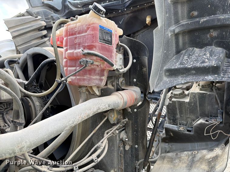 image for item ED5016 2022 International HX620 volumetric concrete mixer truck