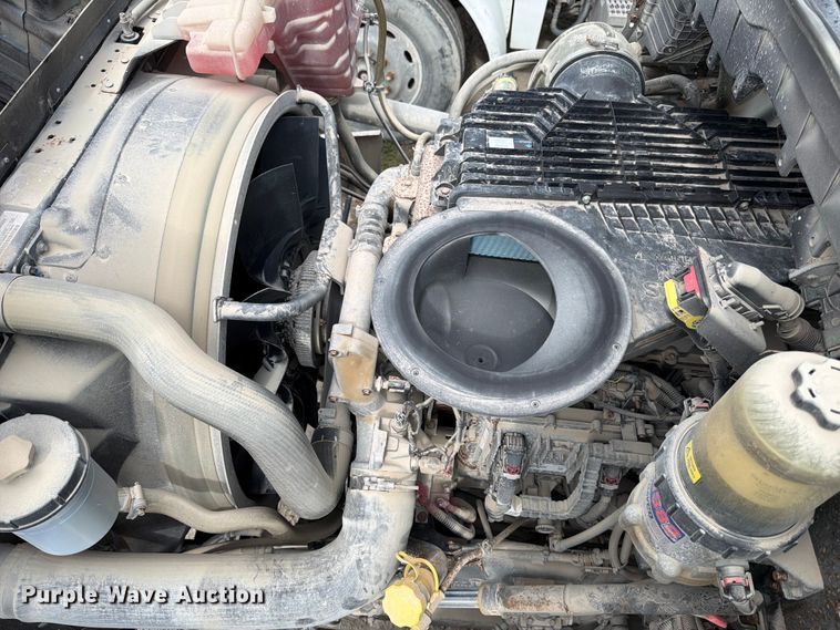 image for item ED5016 2022 International HX620 volumetric concrete mixer truck