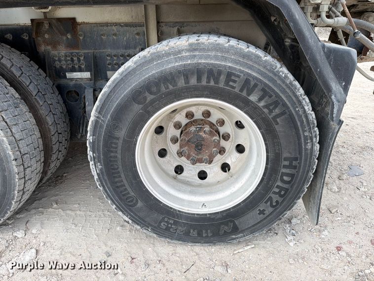 image for item ED5016 2022 International HX620 volumetric concrete mixer truck