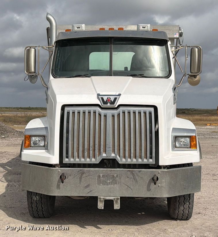 image for item ED5018 2021 Western Star 4700 volumetric concrete mixer truck