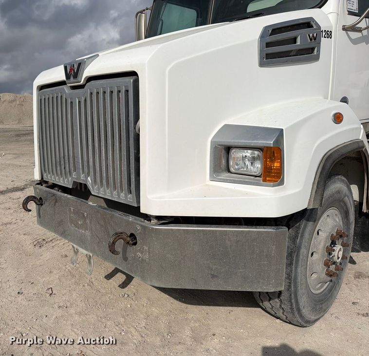 image for item ED5018 2021 Western Star 4700 volumetric concrete mixer truck