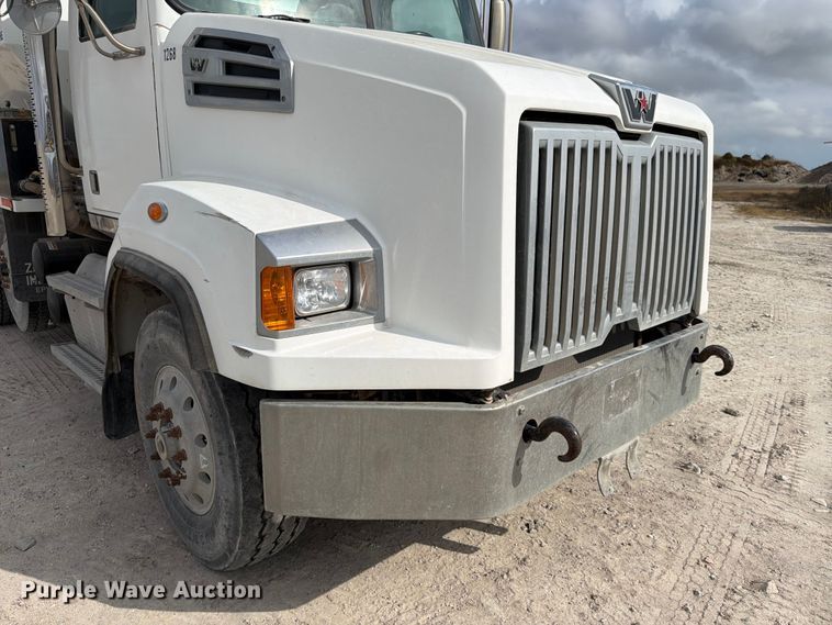 image for item ED5018 2021 Western Star 4700 volumetric concrete mixer truck