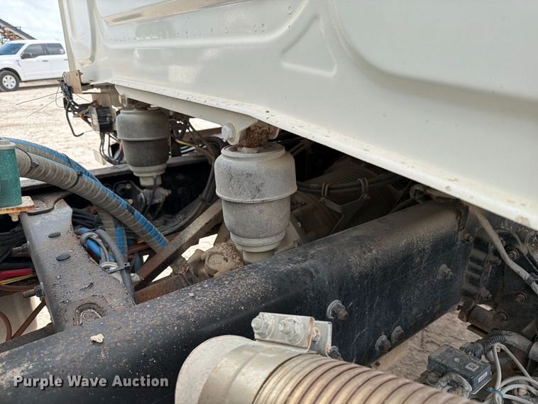 image for item ED5018 2021 Western Star 4700 volumetric concrete mixer truck