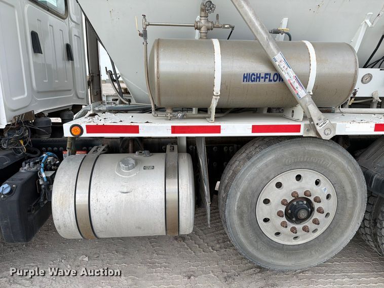 image for item ED5018 2021 Western Star 4700 volumetric concrete mixer truck