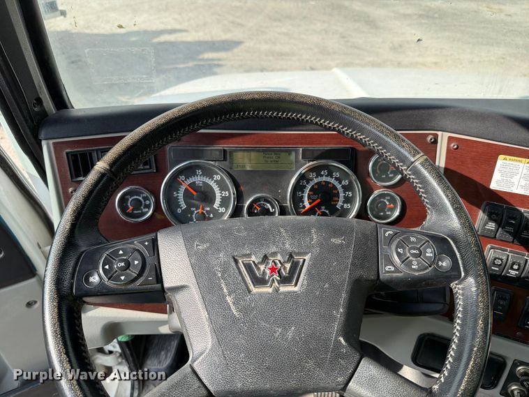 image for item ED5018 2021 Western Star 4700 volumetric concrete mixer truck