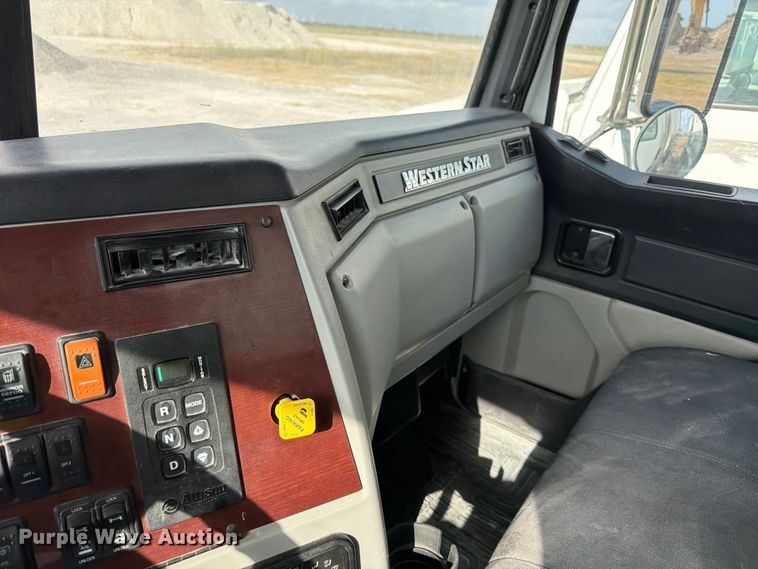 image for item ED5018 2021 Western Star 4700 volumetric concrete mixer truck