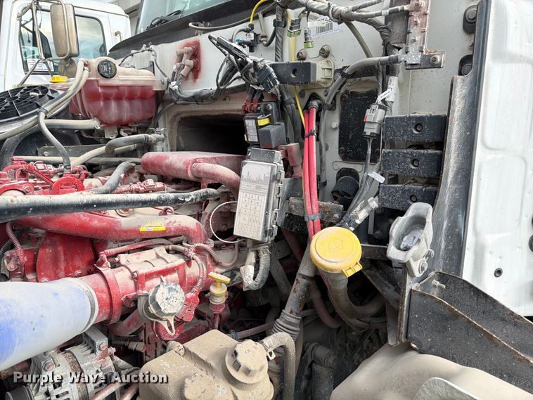 image for item ED5018 2021 Western Star 4700 volumetric concrete mixer truck