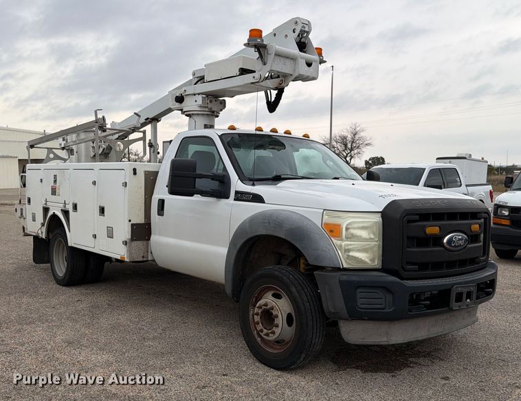 CAMIóN CON CANASTILLA 2011 FORD ALTEC