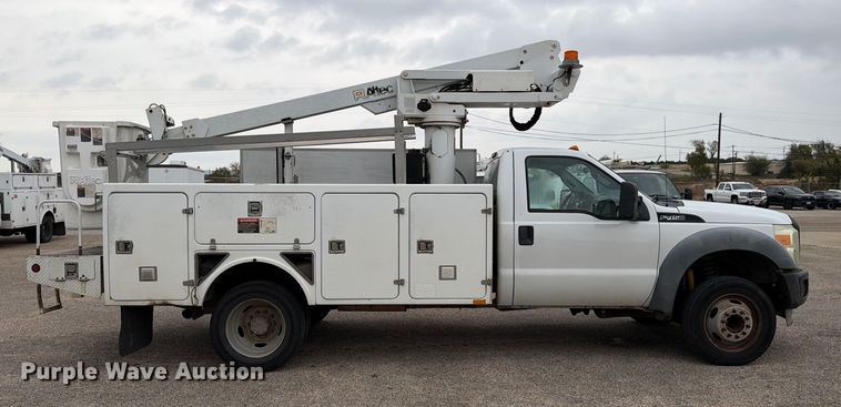 CAMIóN CON CANASTILLA 2011 FORD ALTEC