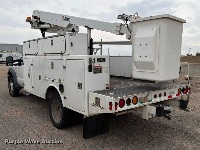 image for item ED5032 2011 Ford F450 Super Duty bucket truck