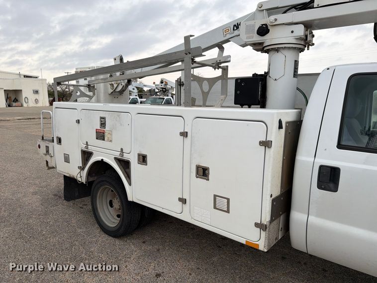 image for item ED5032 2011 Ford F450 Super Duty bucket truck