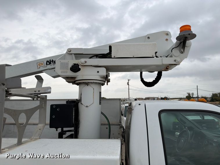 image for item ED5032 2011 Ford F450 Super Duty bucket truck