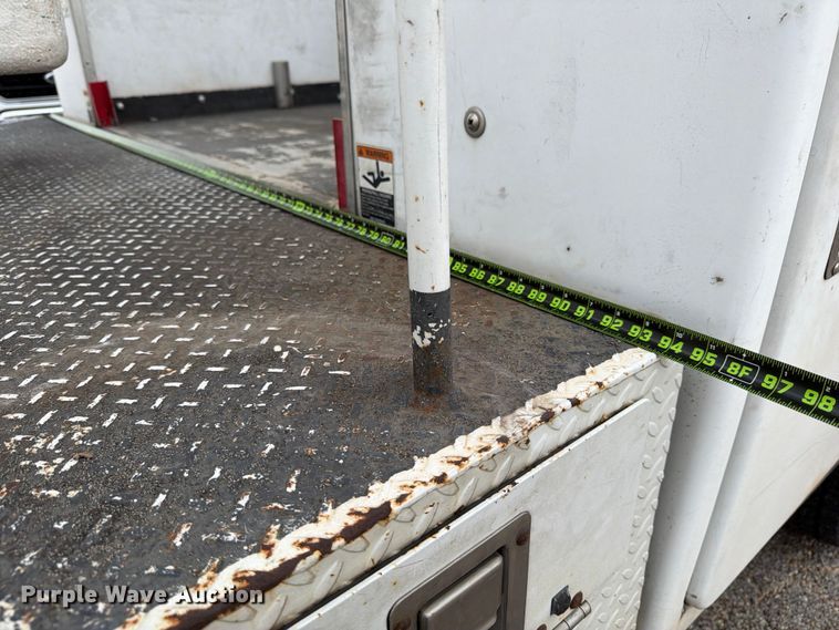 image for item ED5032 2011 Ford F450 Super Duty bucket truck