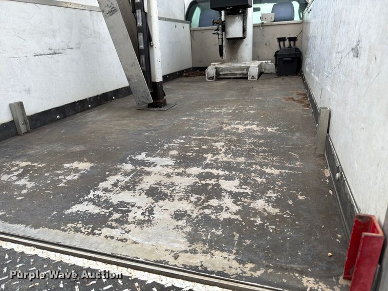 image for item ED5032 2011 Ford F450 Super Duty bucket truck