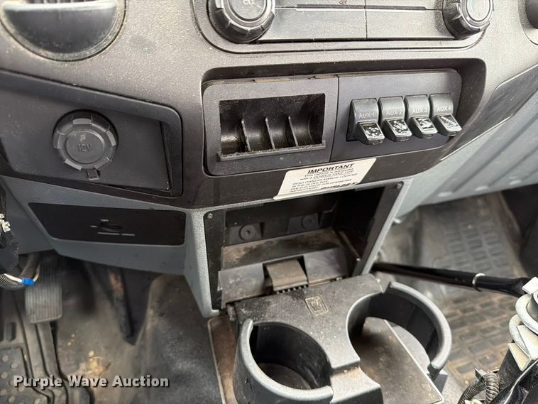 image for item ED5032 2011 Ford F450 Super Duty bucket truck