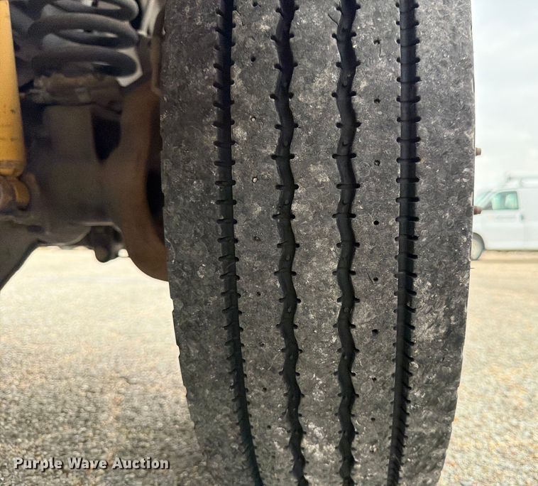 image for item ED5032 2011 Ford F450 Super Duty bucket truck