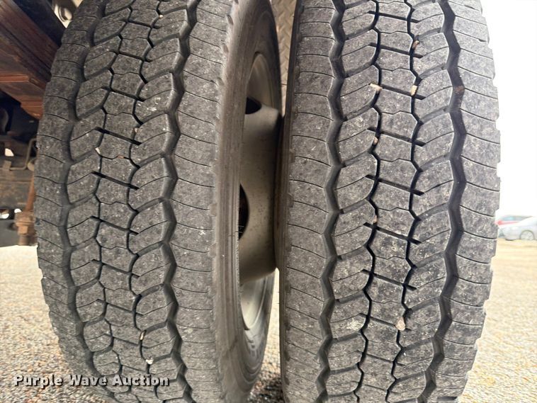 image for item ED5032 2011 Ford F450 Super Duty bucket truck