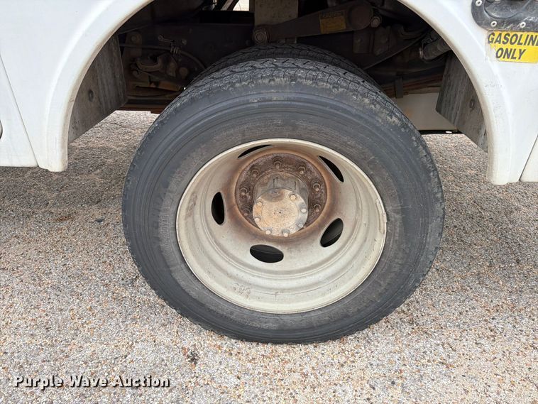 image for item ED5032 2011 Ford F450 Super Duty bucket truck