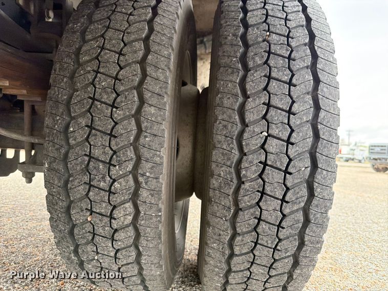 image for item ED5032 2011 Ford F450 Super Duty bucket truck