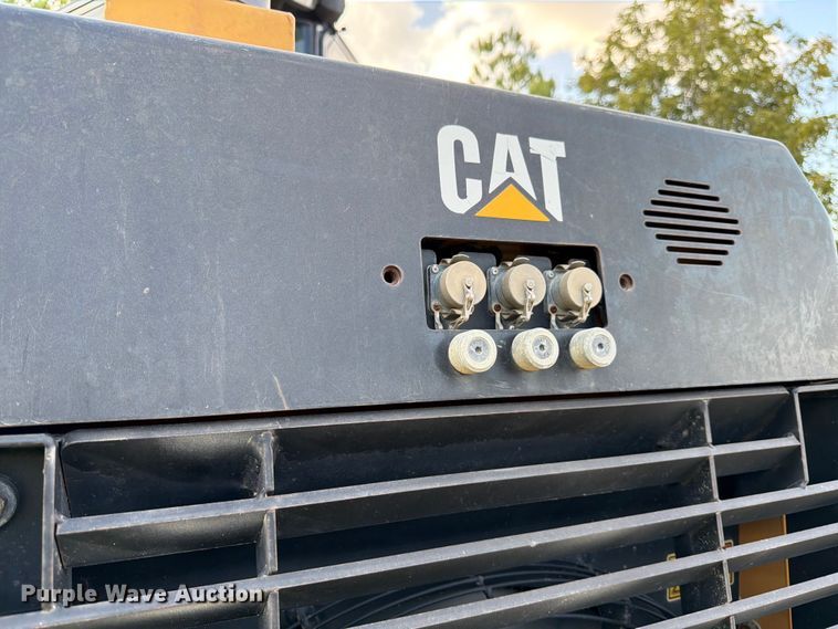 image for item ED5046 2019 Caterpillar D6K2 LGP dozer