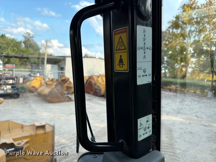 image for item ED5046 2019 Caterpillar D6K2 LGP dozer