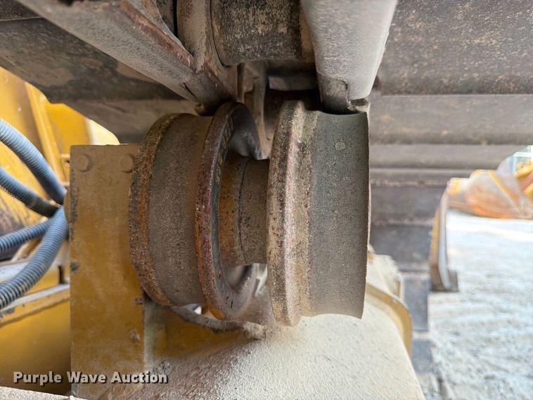 image for item ED5046 2019 Caterpillar D6K2 LGP dozer