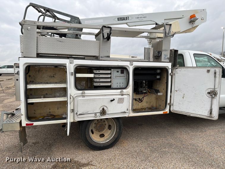 image for item ED5955 2008 Ford F450 Super Duty bucket truck