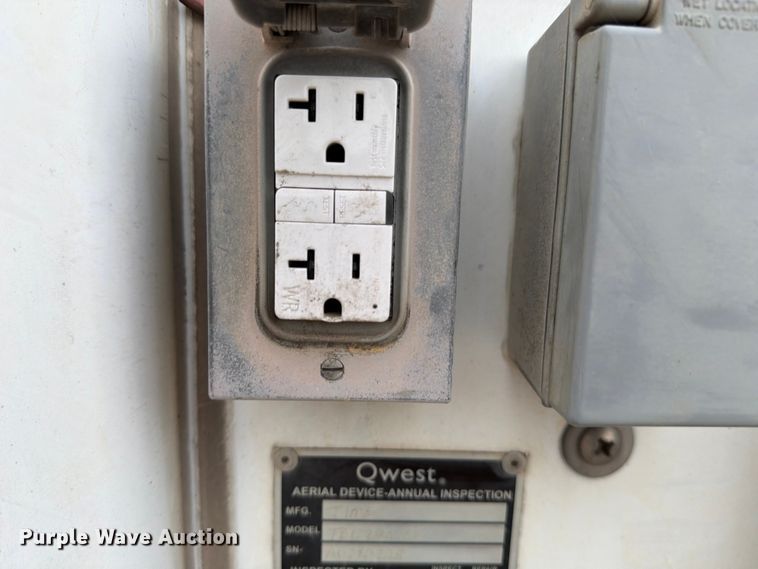 image for item ED5955 2008 Ford F450 Super Duty bucket truck