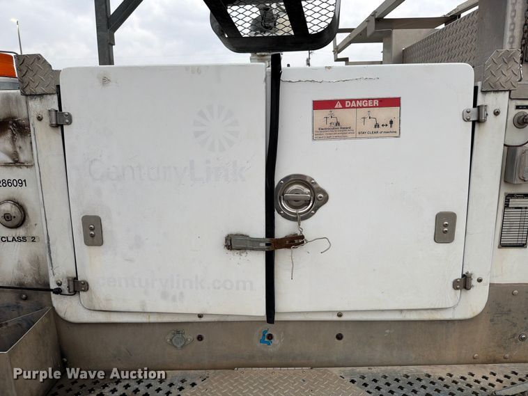 image for item ED5955 2008 Ford F450 Super Duty bucket truck