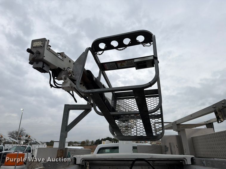 image for item ED5955 2008 Ford F450 Super Duty bucket truck