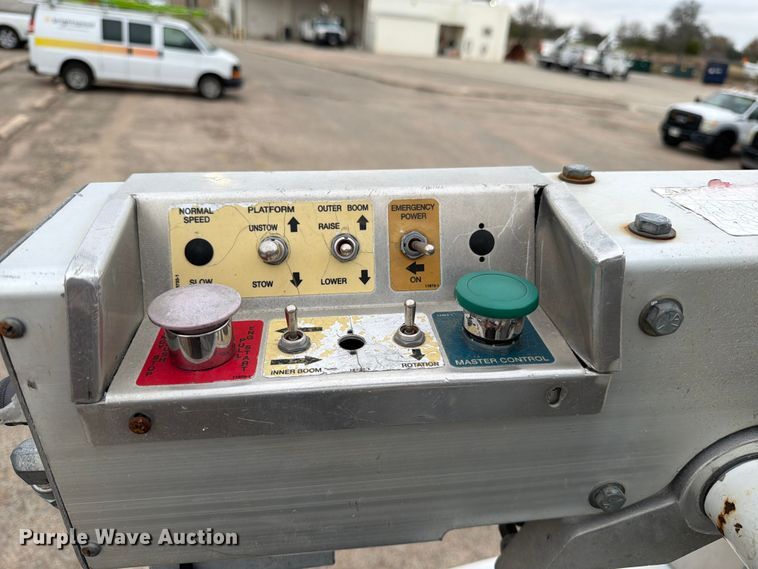 image for item ED5955 2008 Ford F450 Super Duty bucket truck