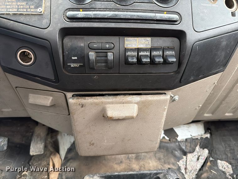 image for item ED5955 2008 Ford F450 Super Duty bucket truck