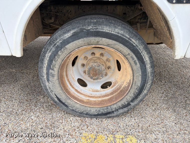 image for item ED5955 2008 Ford F450 Super Duty bucket truck