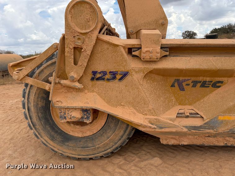image for item ED5968 2019 K-Tec 1237 scraper