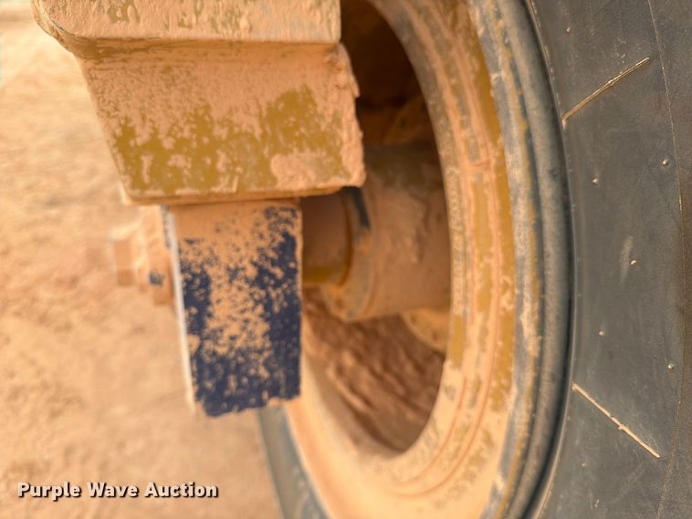 image for item ED5968 2019 K-Tec 1237 scraper