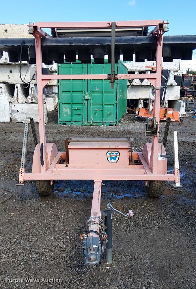 image for item EE4949 2005 Wanco WTSP arrow board trailer