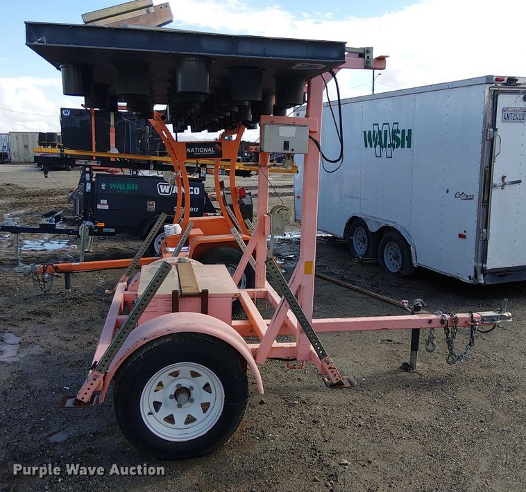 image for item EE4949 2005 Wanco WTSP arrow board trailer