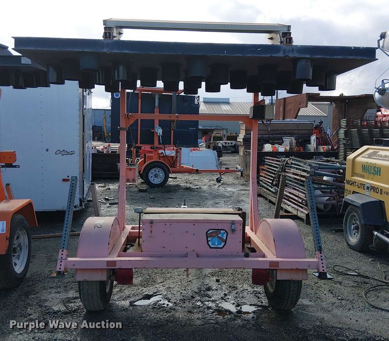 image for item EE4949 2005 Wanco WTSP arrow board trailer